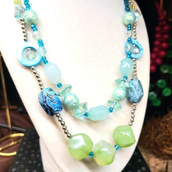 Summer Fun Blue and Green Beaded Necklace - Picture 2 of 4